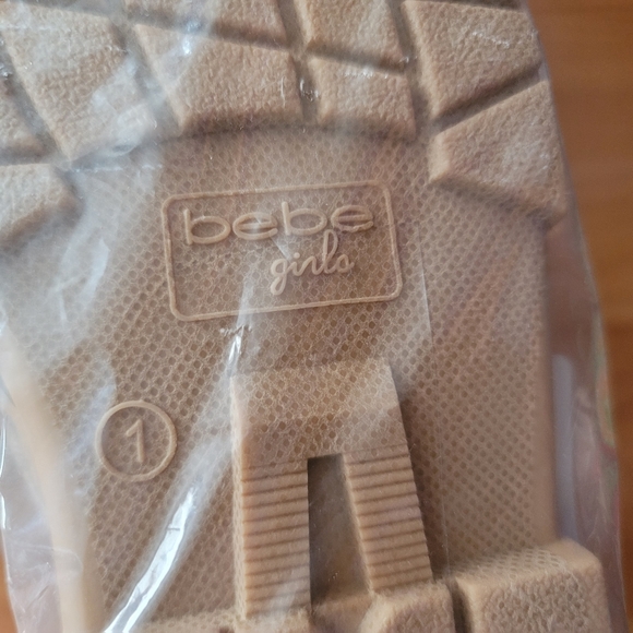 Bebe Little Girl's Size 13, 1, 2 Fur Lined Winter Boot with Rhinestone Details - Picture 11 of 12